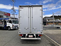 いすゞエルフアルミバン小型（2t・3t）[写真10]