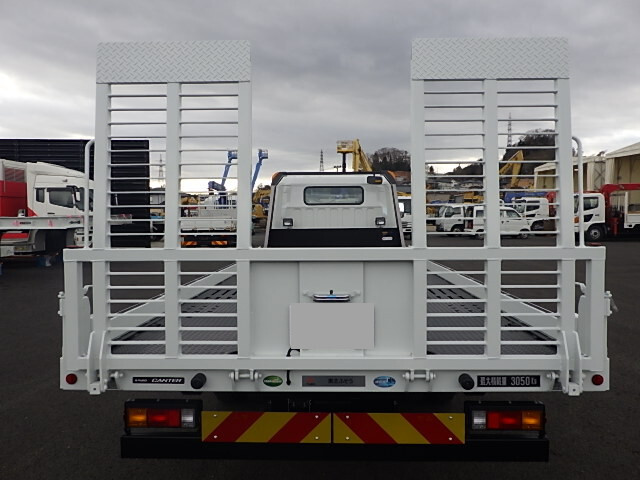 三菱ふそうキャンターセーフティローダー小型（2t・3t）[写真10]