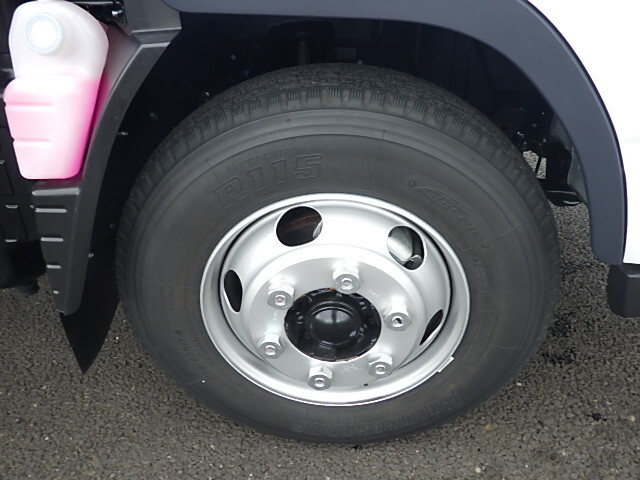 三菱ふそうキャンターセーフティローダー小型（2t・3t）[写真07]