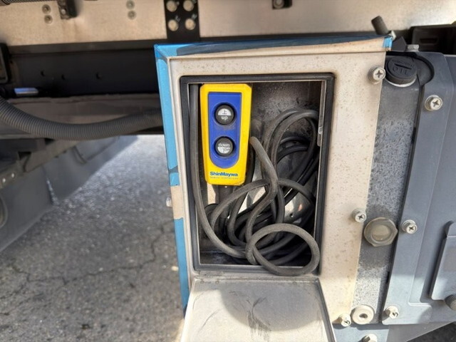 日野レンジャー冷凍車（冷蔵車）中型（4t）[写真11]