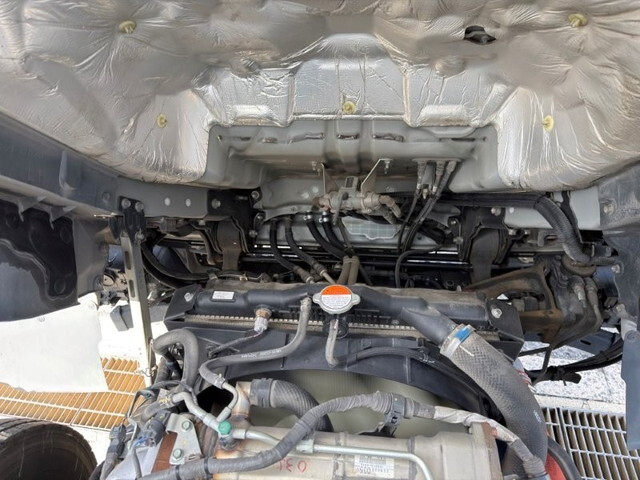 日野レンジャー冷凍車（冷蔵車）中型（4t）[写真22]