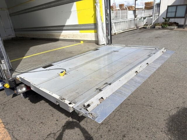 日野レンジャー冷凍車（冷蔵車）中型（4t）[写真05]