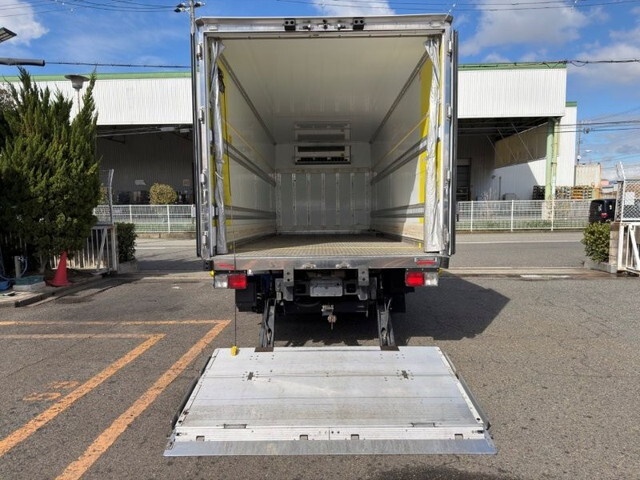 日野レンジャー冷凍車（冷蔵車）中型（4t）[写真07]