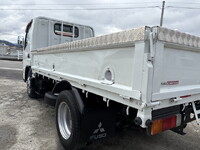 三菱ふそうキャンター平ボディ小型（2t・3t）[写真14]