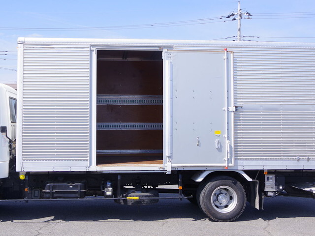 三菱ふそうファイターアルミバン中型（4t）[写真11]