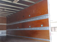 三菱ふそうファイターアルミバン中型（4t）[写真17]