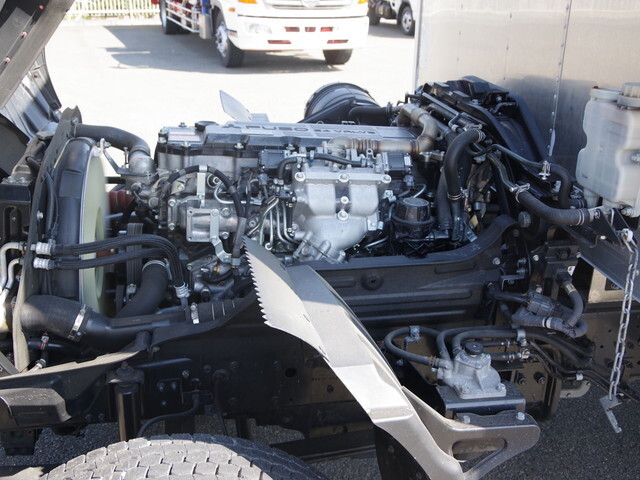 三菱ふそうファイターアルミバン中型（4t）[写真24]