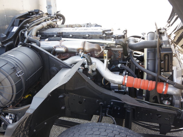 三菱ふそうファイターアルミバン中型（4t）[写真25]