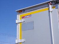 三菱ふそうファイターアルミバン中型（4t）[写真36]