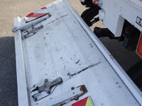 三菱ふそうファイターアルミバン中型（4t）[写真37]