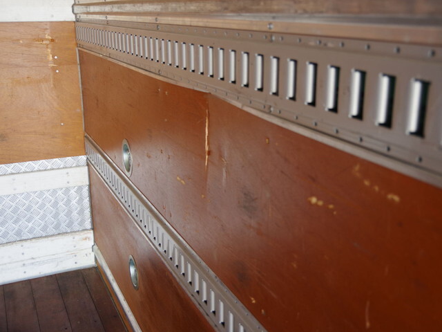 三菱ふそうファイターアルミバン中型（4t）[写真37]