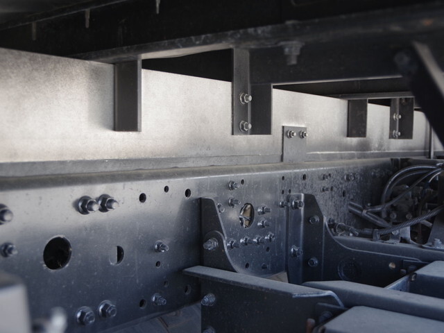 三菱ふそうファイターアルミバン中型（4t）[写真06]