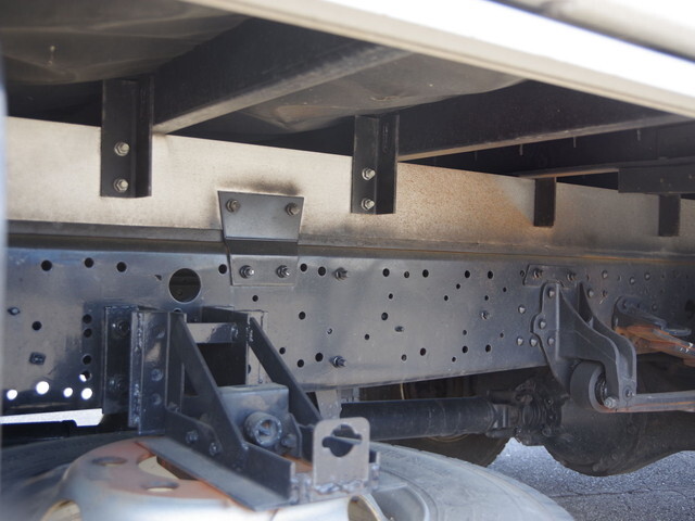 三菱ふそうファイターアルミバン中型（4t）[写真07]