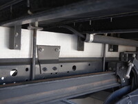 三菱ふそうファイターアルミバン中型（4t）[写真09]