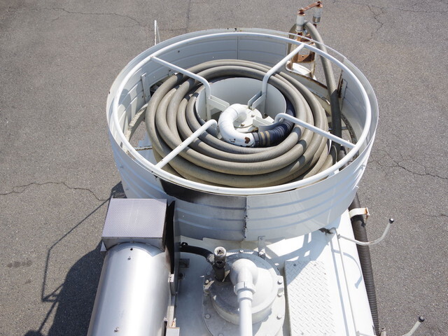 いすゞエルフバキュームカー小型（2t・3t）[写真10]