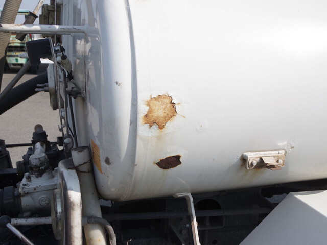 いすゞエルフバキュームカー小型（2t・3t）[写真23]