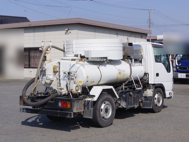 いすゞエルフバキュームカー小型（2t・3t）[写真04]