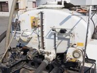 いすゞエルフバキュームカー小型（2t・3t）[写真10]