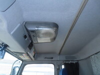 いすゞギガアルミウイング大型（10t）[写真25]