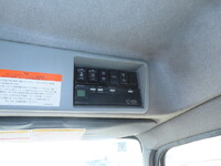 いすゞギガアルミウイング大型（10t）[写真26]