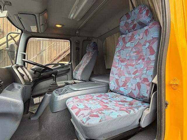 日野レンジャー汚泥吸引車増トン（6t・8t）[写真31]