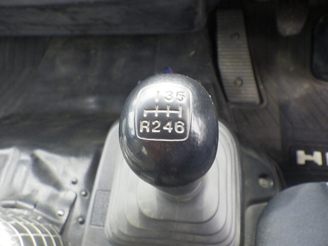 日野レンジャーダンプ中型（4t）[写真16]