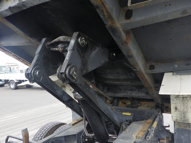 日野レンジャーダンプ中型（4t）[写真25]