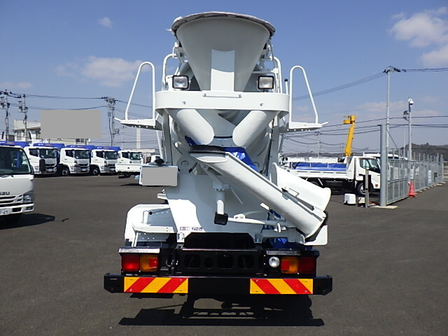日野レンジャーミキサー車（コンクリートミキサー）中型（4t）[写真09]