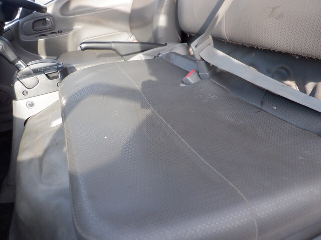 日野デュトロ平ボディ小型（2t・3t）[写真28]