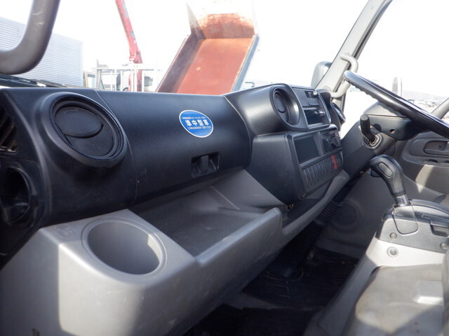 日野デュトロ平ボディ小型（2t・3t）[写真30]