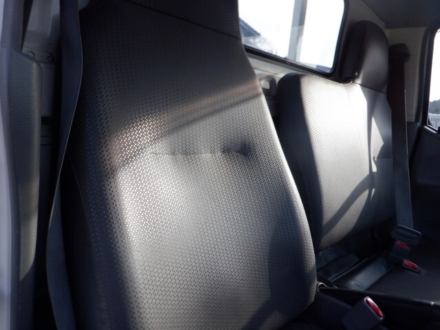 日野デュトロ平ボディ小型（2t・3t）[写真34]