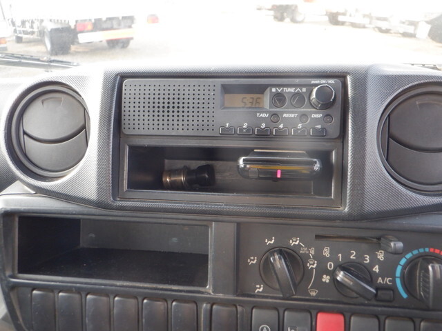 日野デュトロ平ボディ小型（2t・3t）[写真38]