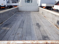 日野デュトロ平ボディ小型（2t・3t）[写真09]