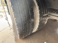 いすゞエルフ平ボディ小型（2t・3t）[写真12]