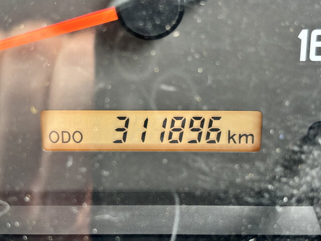 いすゞエルフ平ボディ小型（2t・3t）[写真32]