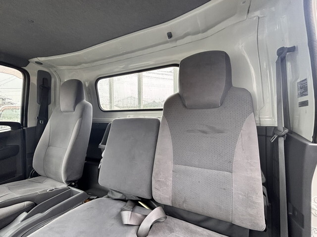 いすゞエルフ平ボディ小型（2t・3t）[写真38]