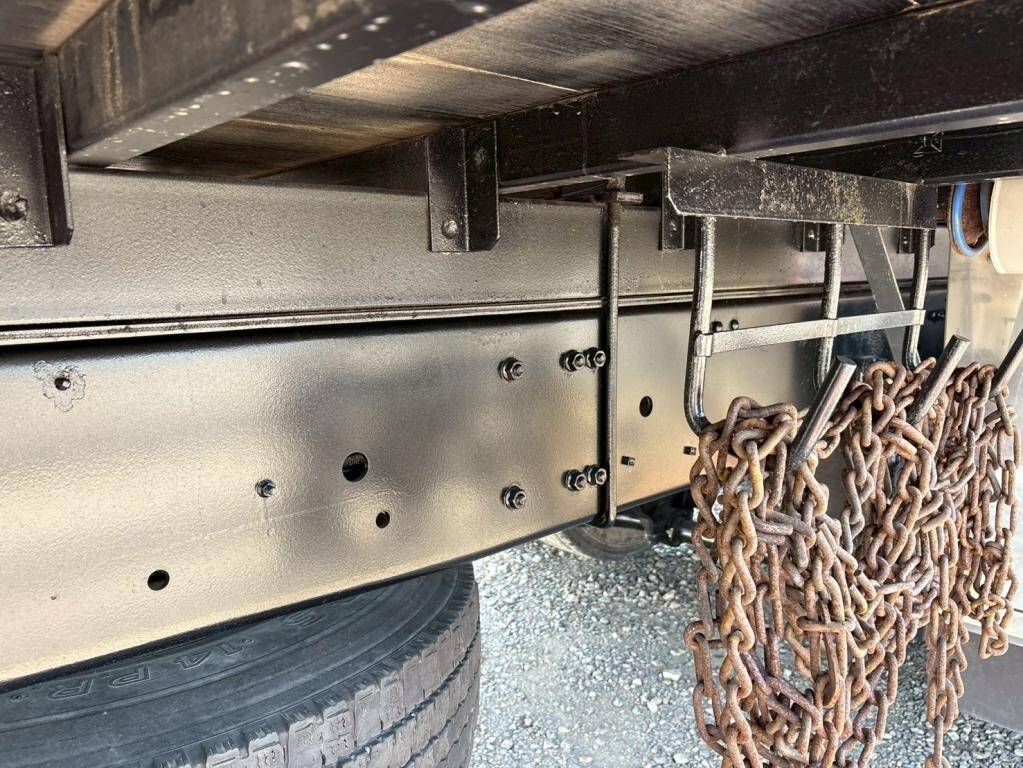 三菱ふそうスーパーグレートアルミブロック大型（10t）[写真11]