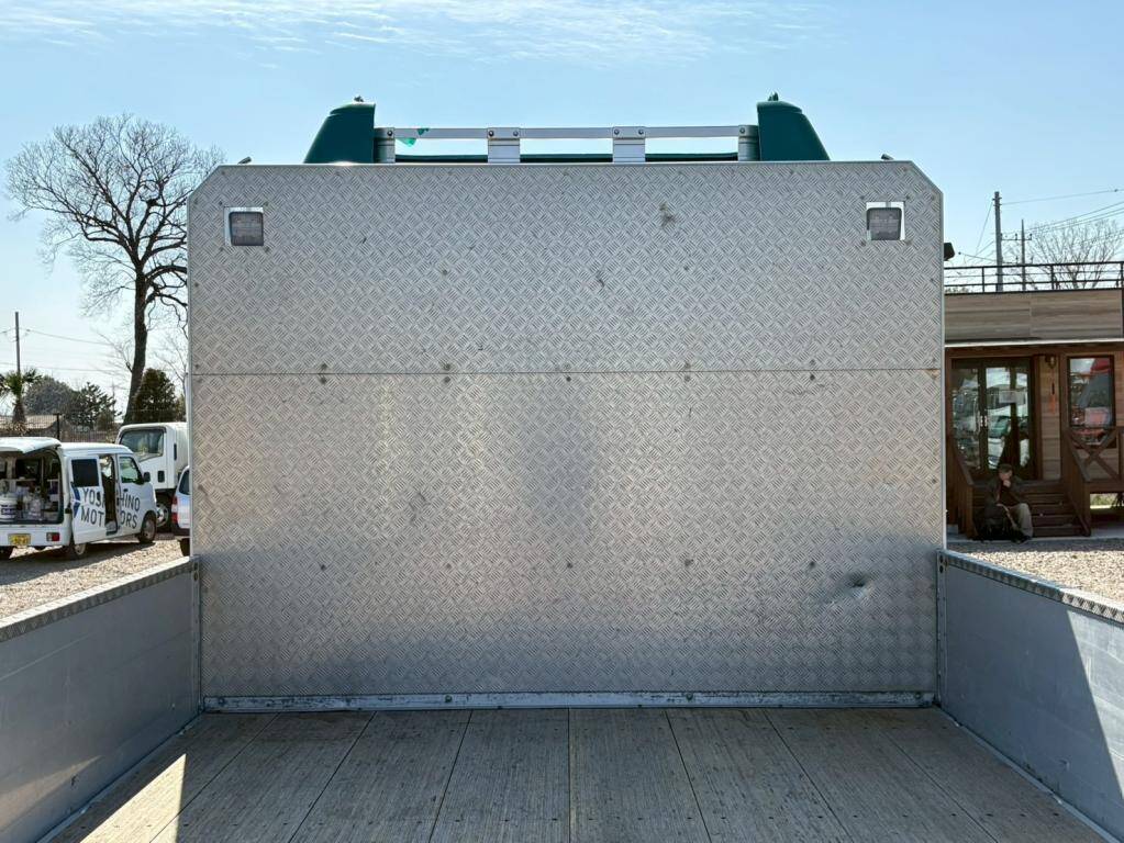 三菱ふそうスーパーグレートアルミブロック大型（10t）[写真05]