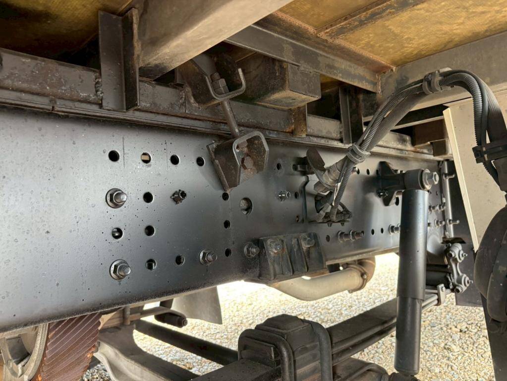 日野プロフィアアルミブロック大型（10t）[写真10]