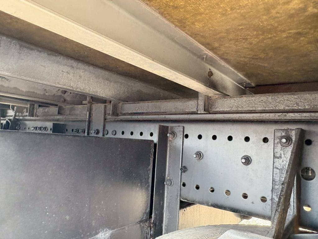 日野プロフィアアルミブロック大型（10t）[写真11]