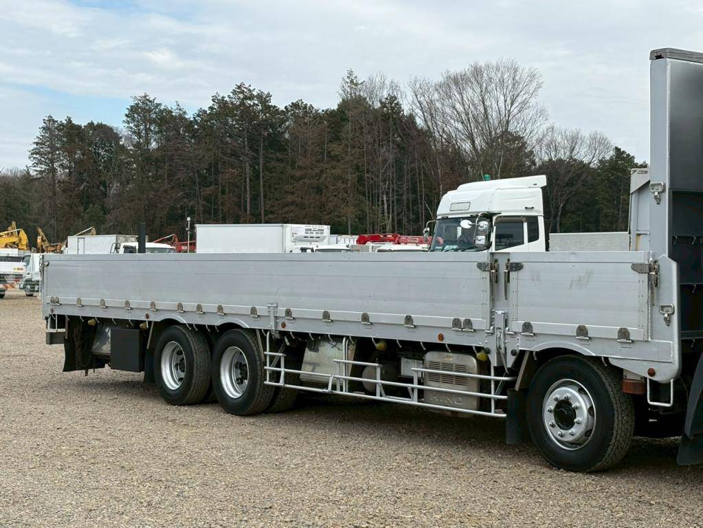 日野プロフィアアルミブロック大型（10t）[写真04]