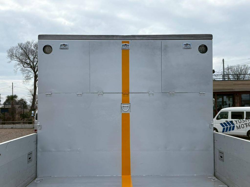 日野プロフィアアルミブロック大型（10t）[写真05]