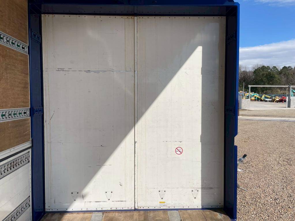 その他のメーカーその他の車種ウイングトレーラー大型（10t）[写真13]