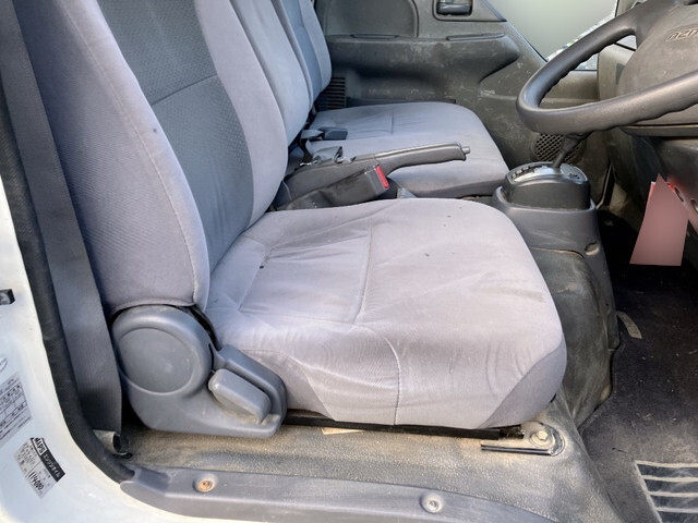 いすゞエルフ平ボディ小型（2t・3t）[写真21]