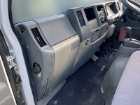 いすゞエルフ平ボディ小型（2t・3t）[写真23]