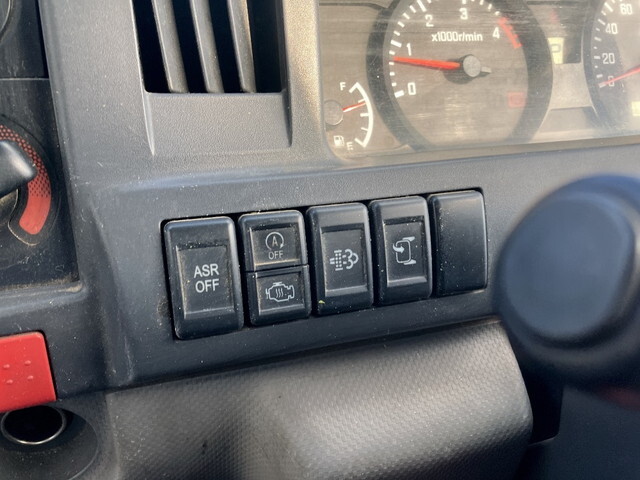 いすゞエルフ平ボディ小型（2t・3t）[写真30]