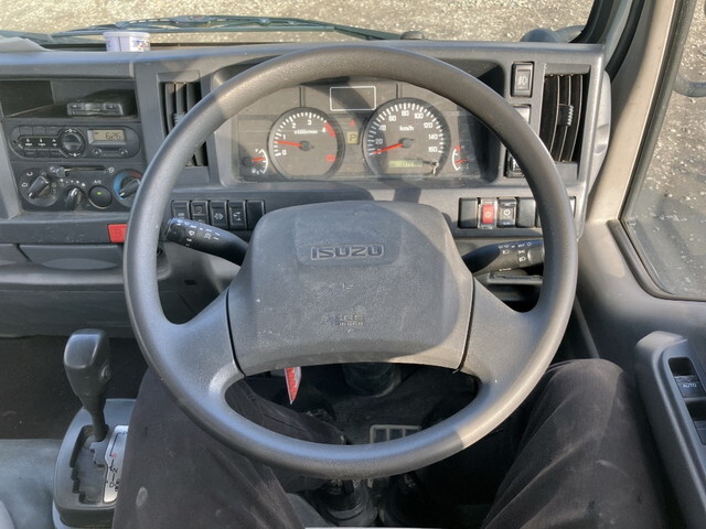 いすゞエルフ平ボディ小型（2t・3t）[写真34]