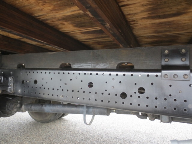 いすゞフォワードクレーン5段中型（4t）[写真12]