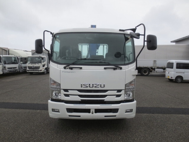 いすゞフォワードクレーン5段中型（4t）[写真05]