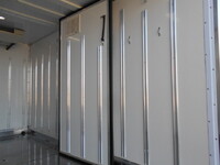 三菱ふそうキャンター冷凍車（冷蔵車）小型（2t・3t）[写真14]